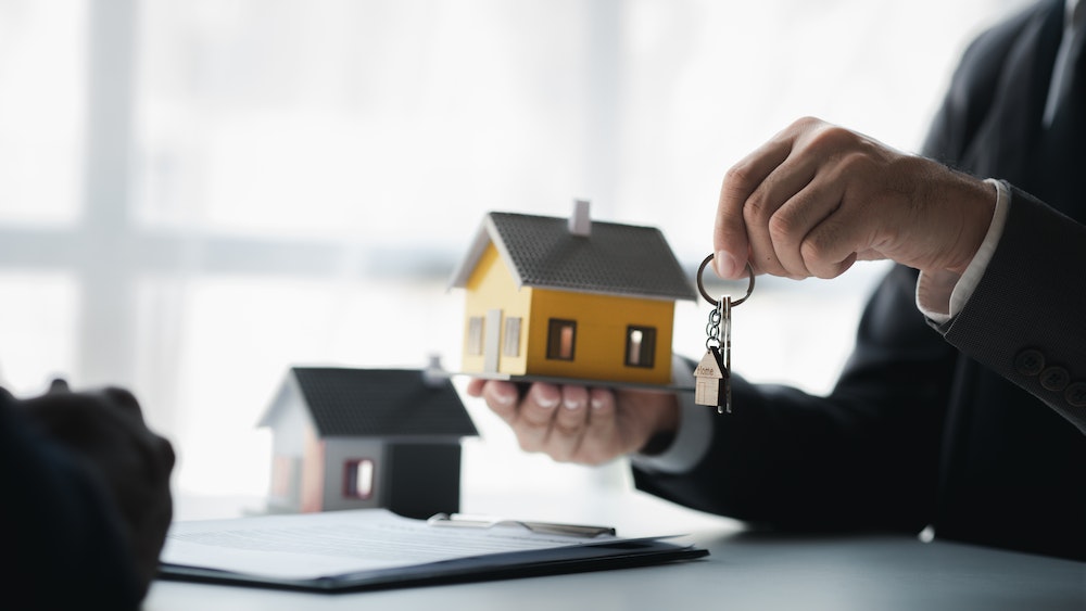 Devenir Mandataire Immobilier : Un Métier d'Indépendance et de Défis